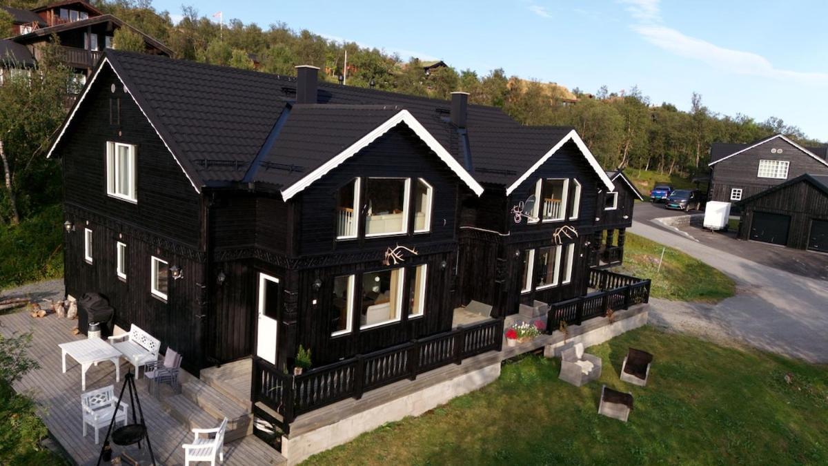 Med Ti Senger Pa Skaidi Holiday home Hammerfest